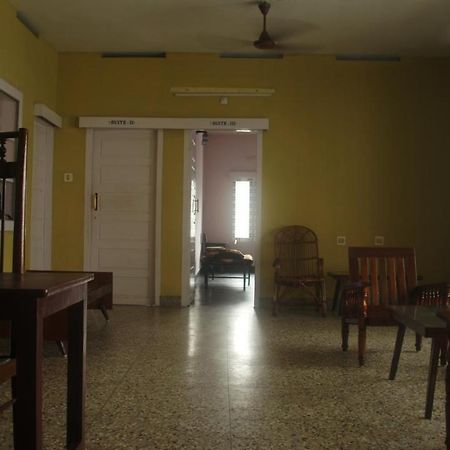Hotel Bed And Bath For 1-8 People Thiruvananthapuram Exterior foto