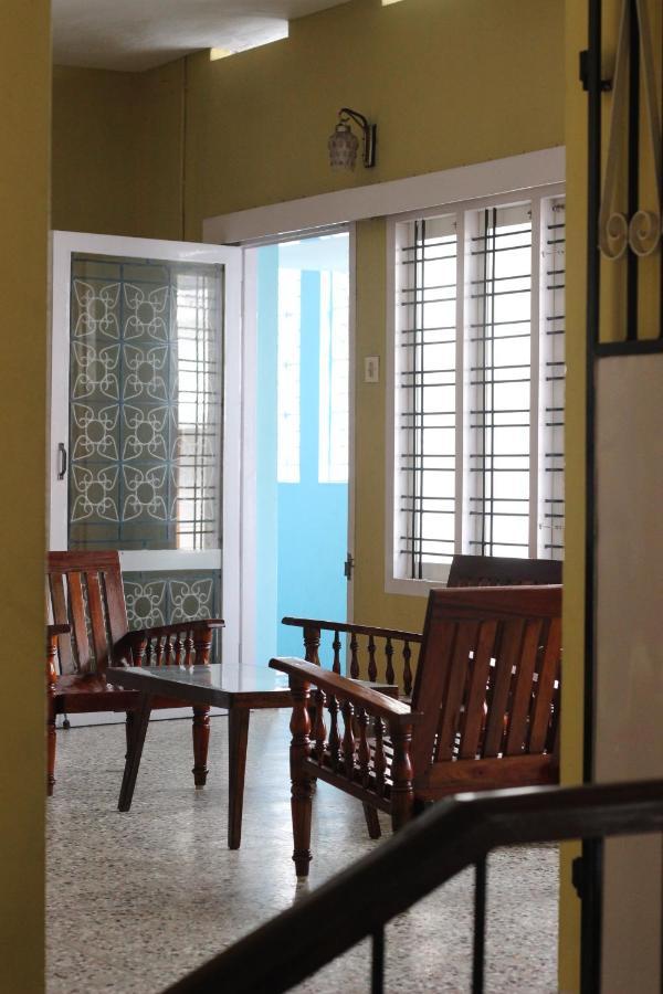 Hotel Bed And Bath For 1-8 People Thiruvananthapuram Exterior foto