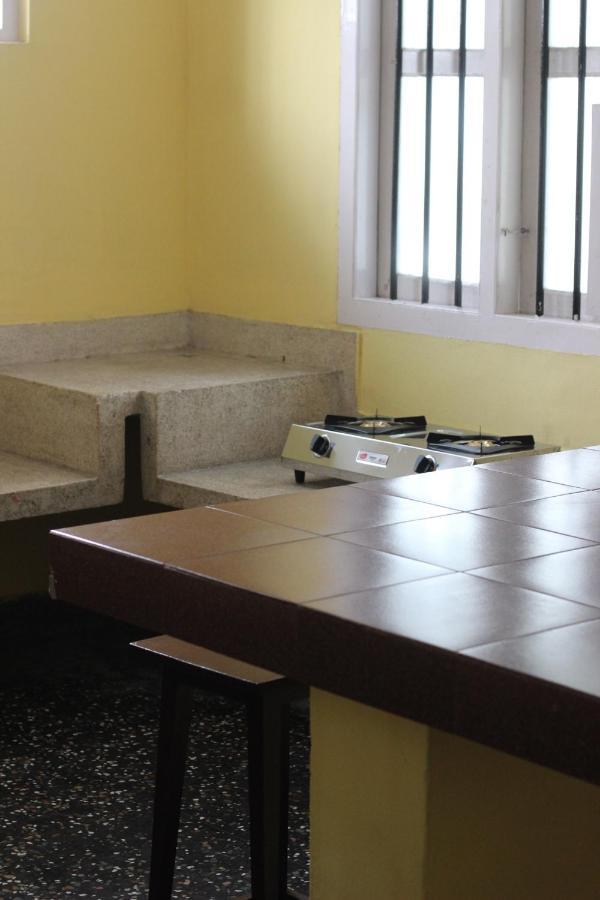 Hotel Bed And Bath For 1-8 People Thiruvananthapuram Exterior foto