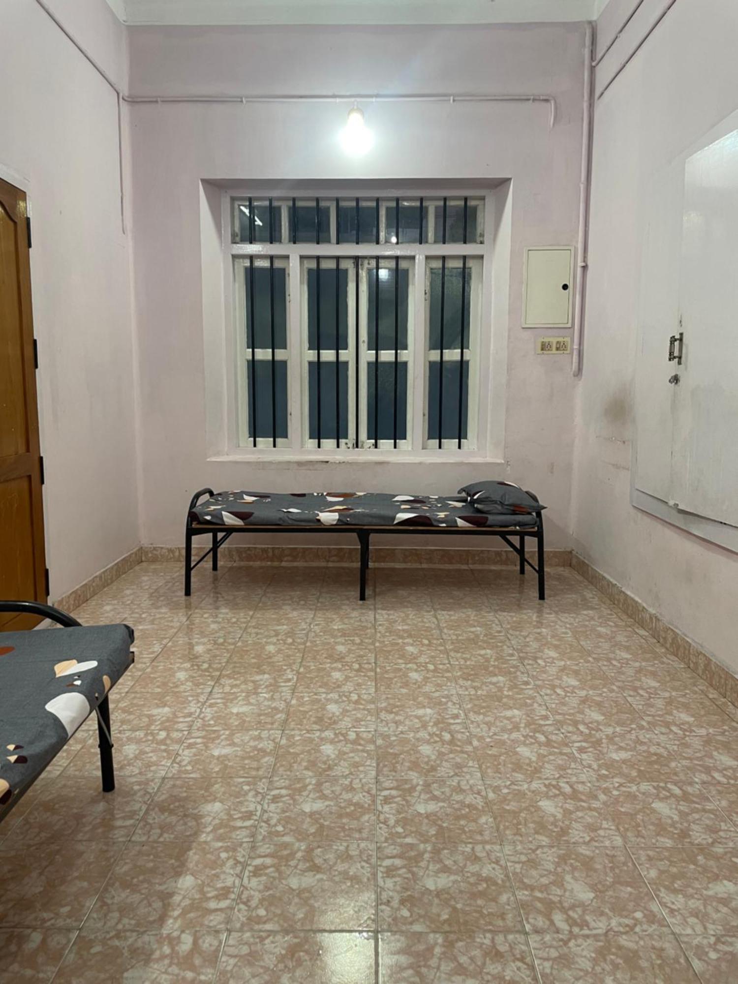 Hotel Bed And Bath For 1-8 People Thiruvananthapuram Exterior foto