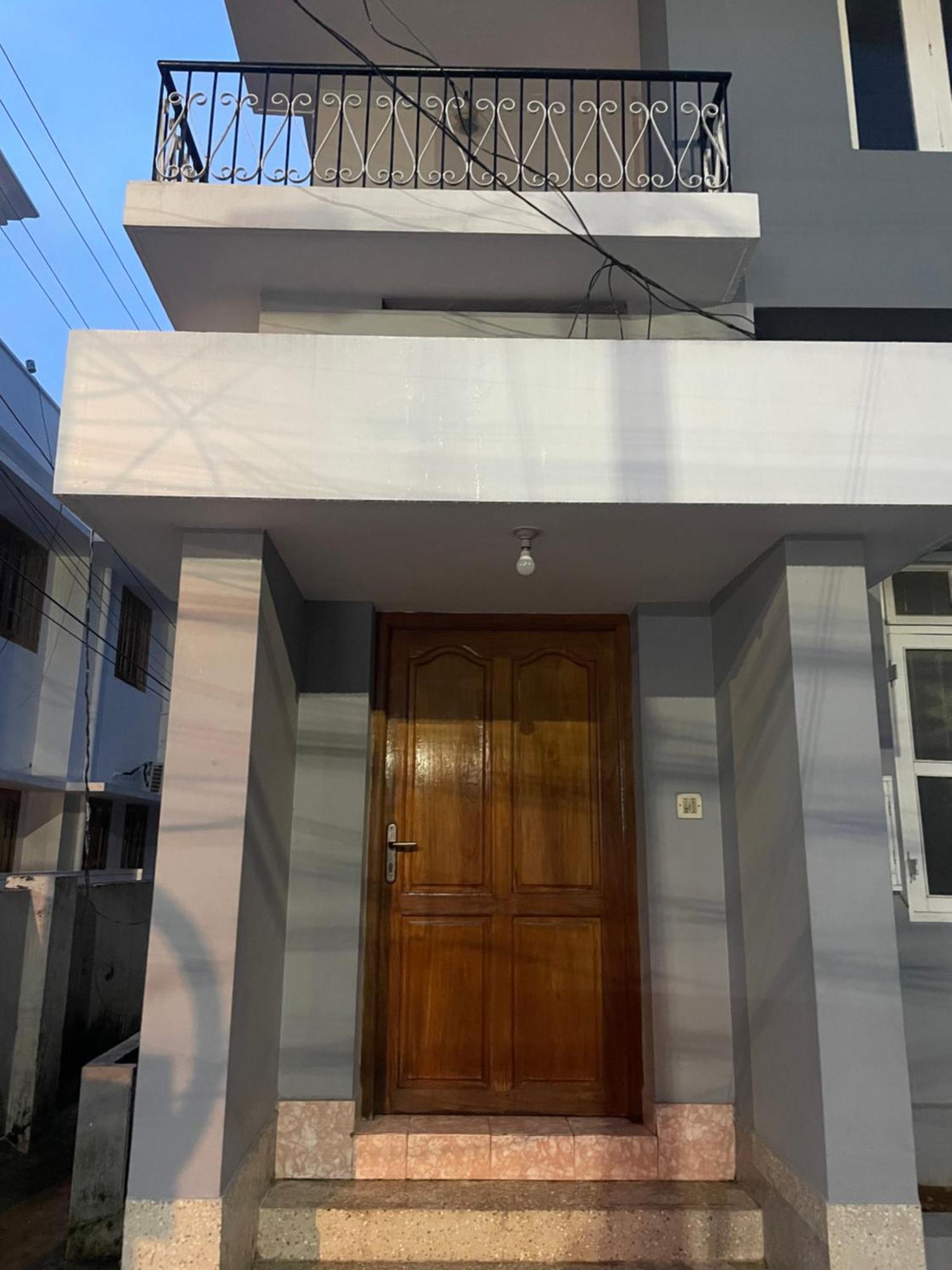 Hotel Bed And Bath For 1-8 People Thiruvananthapuram Exterior foto